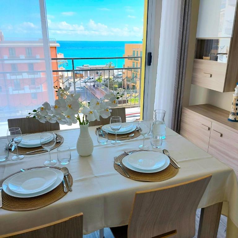 La casa di Giuly, vista mare, parcheggio privato. - Appartamento con Vista Mare - 4