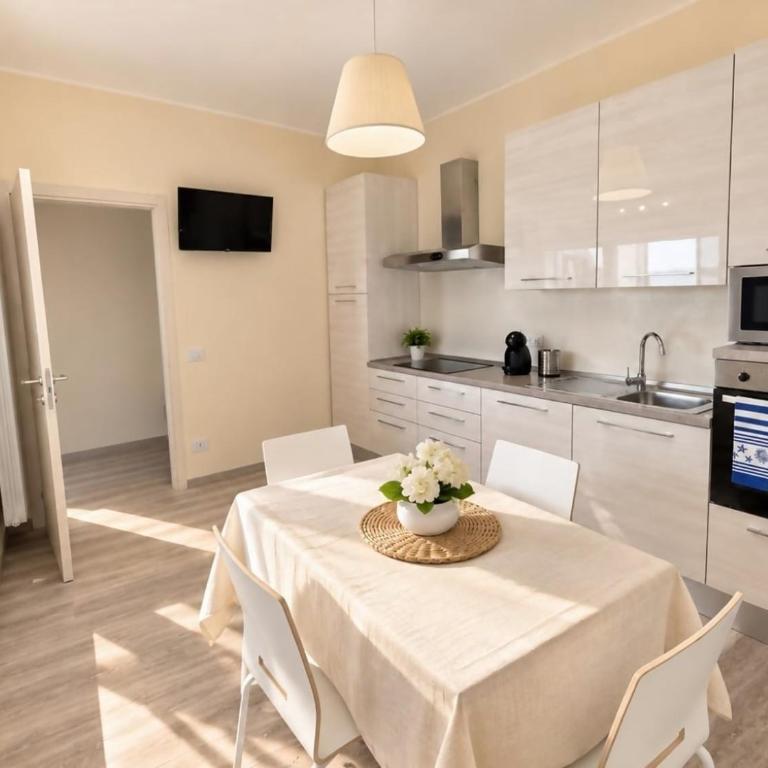 La casa di Giuly, vista mare, parcheggio privato. - Appartamento con Vista Mare - 10