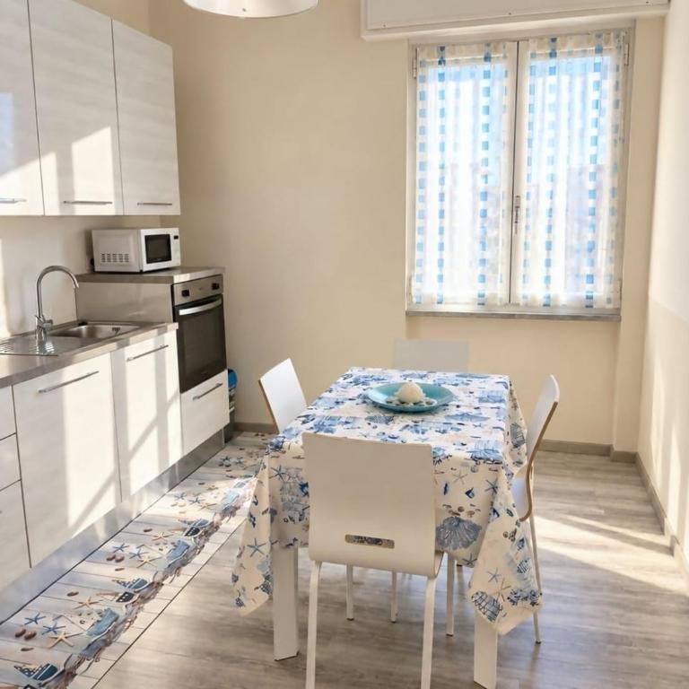 La casa di Giuly, vista mare, parcheggio privato. - Appartamento con Vista Mare - 11