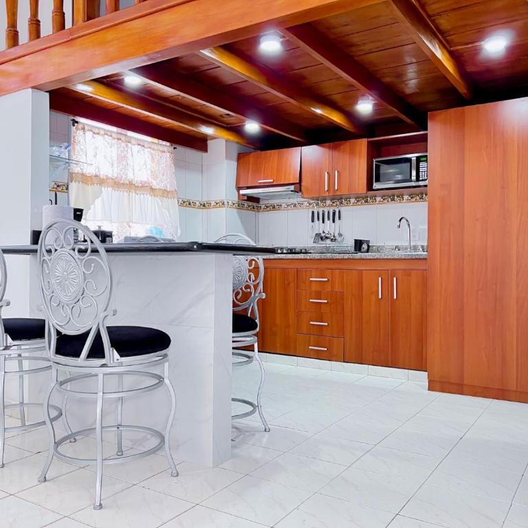 Charming three-bedroom apartment located in the historic walled city center of Cartagena - Three-Bedroom Apartment - 17