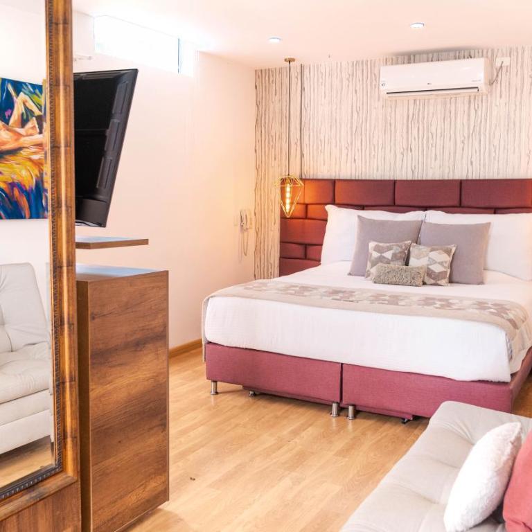 Libertg Hotels Medellin - Suite con bañera de hidromasaje - 9