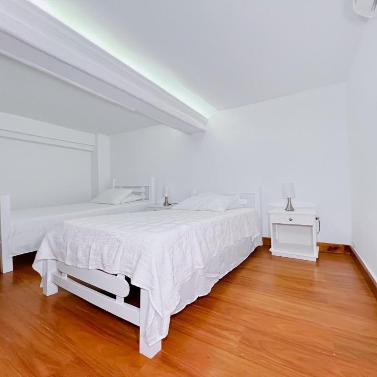 Charming three-bedroom apartment located in the historic walled city center of Cartagena - Three-Bedroom Apartment - 22