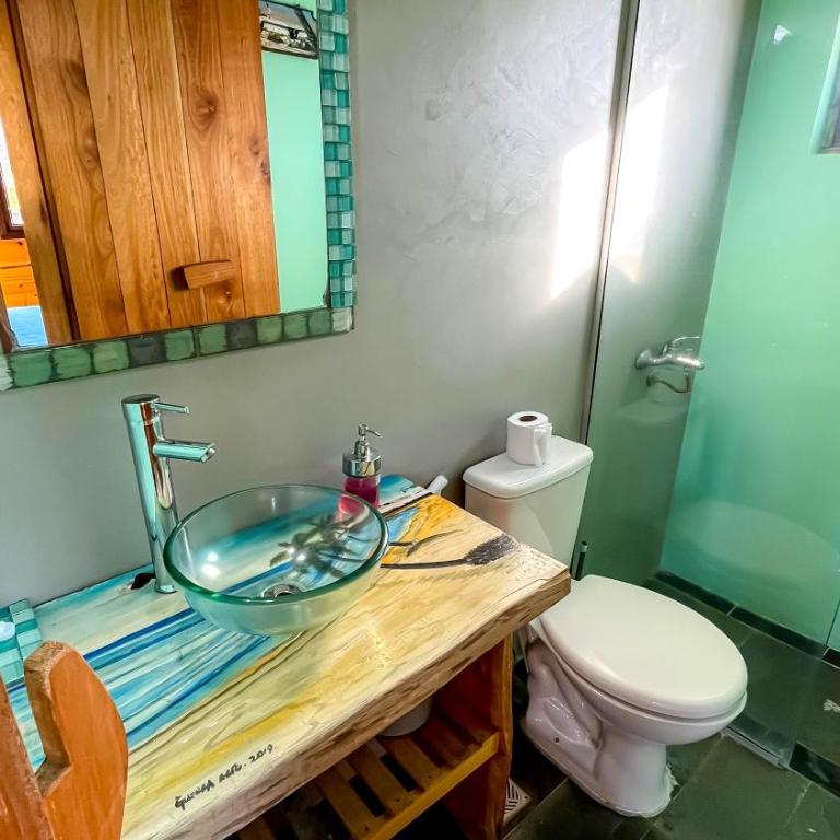 Cabaña Caribe Diseño único, piscina climatizada, parrillero y a 300 m de la playa Punta del Diablo - Casa con 1 dormitorio - 5