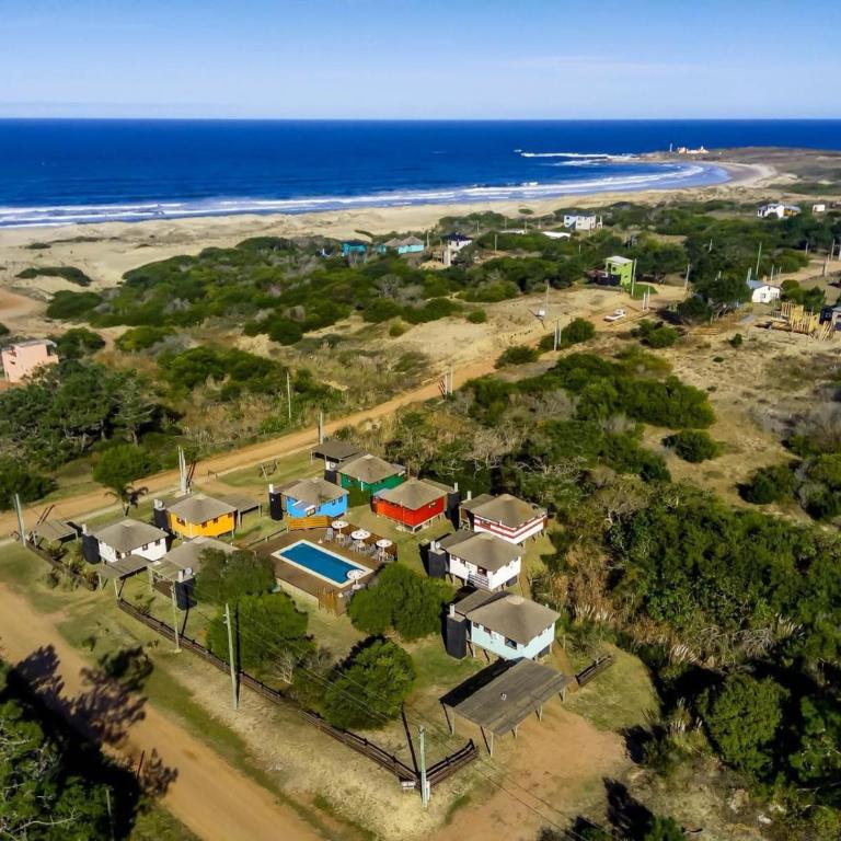 Cabaña Caribe Diseño único, piscina climatizada, parrillero y a 300 m de la playa Punta del Diablo - Casa con 1 dormitorio - 7