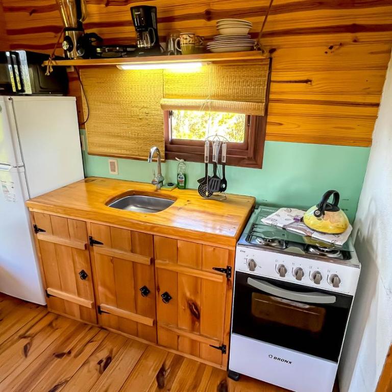 Cabaña Caribe Diseño único, piscina climatizada, parrillero y a 300 m de la playa Punta del Diablo - Casa con 1 dormitorio - 6