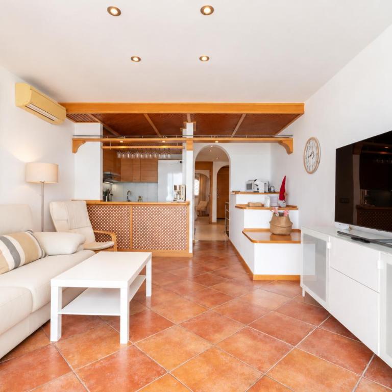 Acogedor dúplex 8B con amplia terraza y vistas al mar - Apartamento de 2 dormitorios - 7