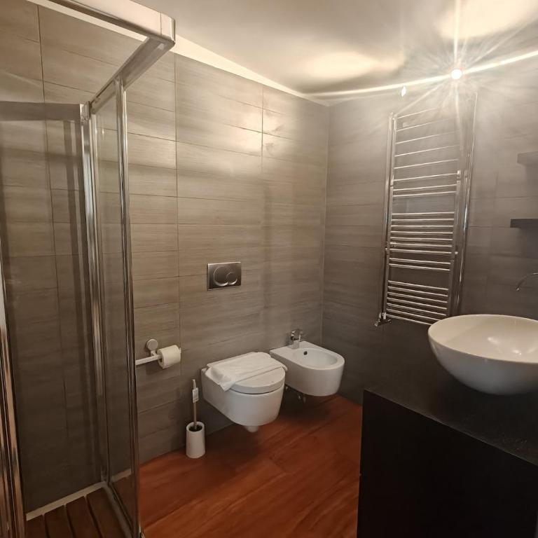 Spacious 180 Luxury Milan Apartment with 3 Bedrooms, 3 Baths & Jacuzzi Bocconi Campus - Appartamento con 3 Camere da Letto - 17