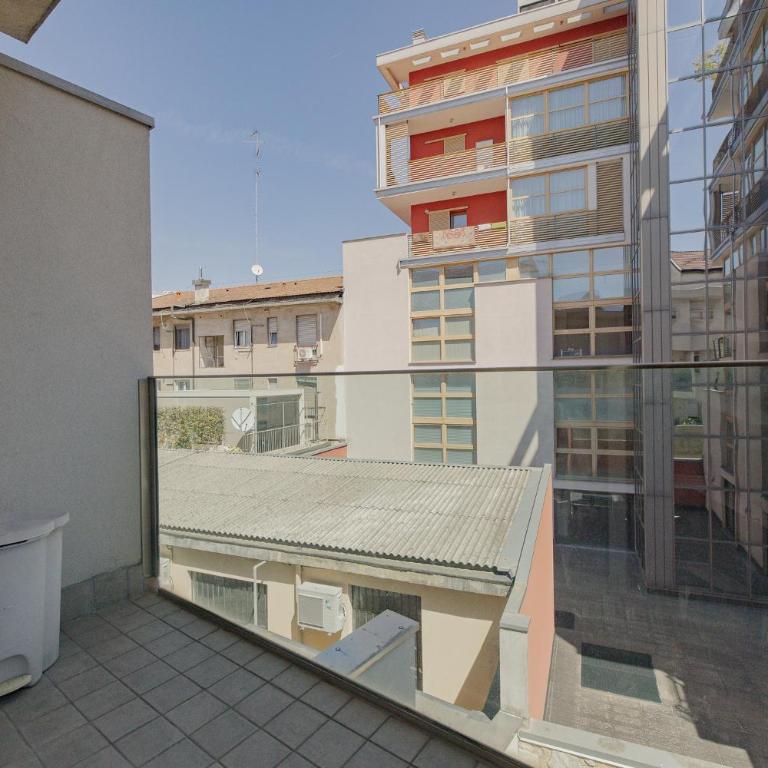 Spacious 180 Luxury Milan Apartment with 3 Bedrooms, 3 Baths & Jacuzzi Bocconi Campus - Appartamento con 3 Camere da Letto - 21