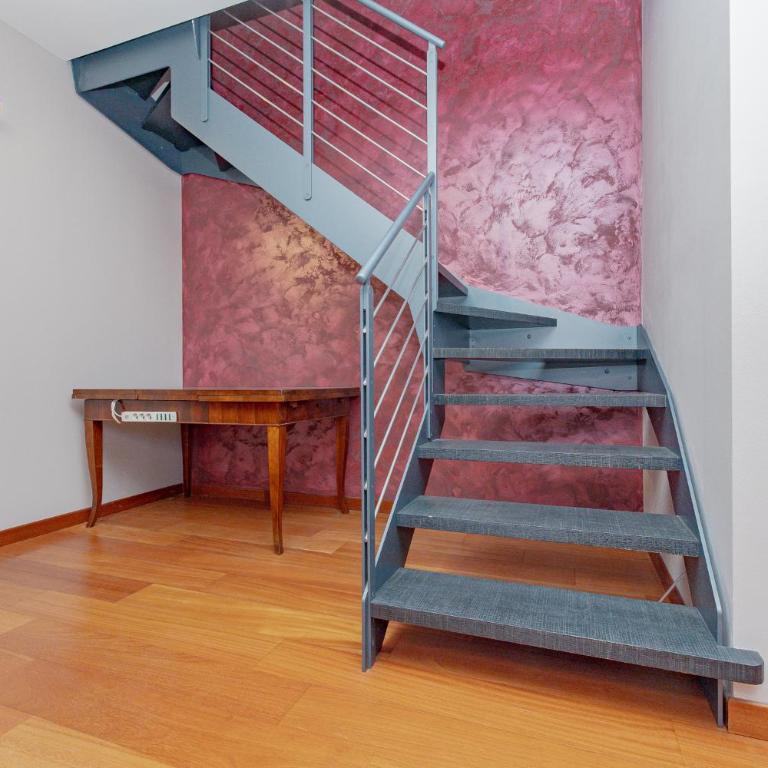 Spacious 180 Luxury Milan Apartment with 3 Bedrooms, 3 Baths & Jacuzzi Bocconi Campus - Appartamento con 3 Camere da Letto - 92