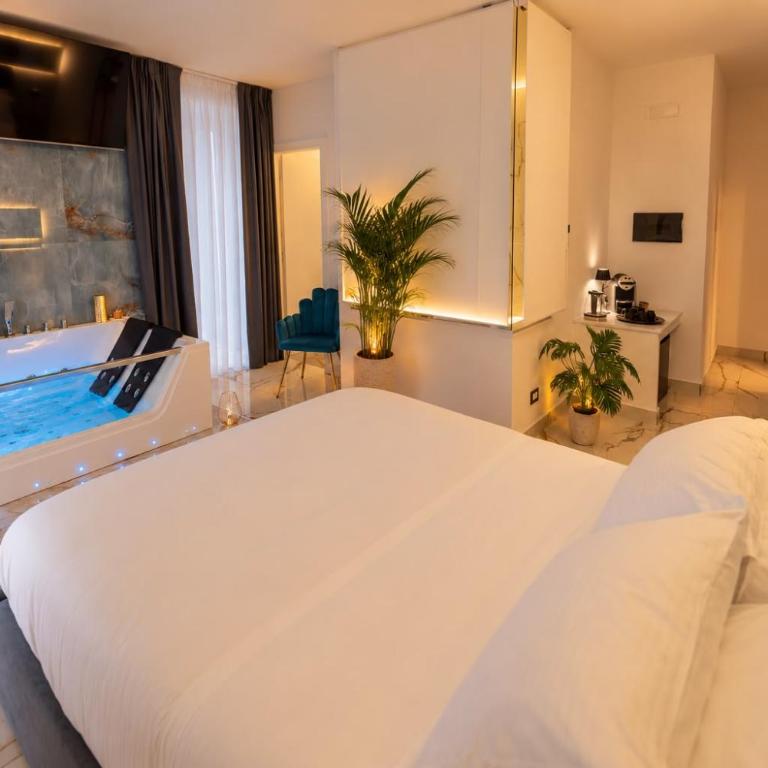 BELLINI JACUZZI SUITE Catania - Camera Queen con Balcone - 10