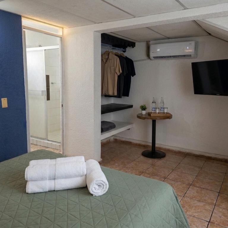 Hotel Miramar - La Paz - Habitación Doble - 11