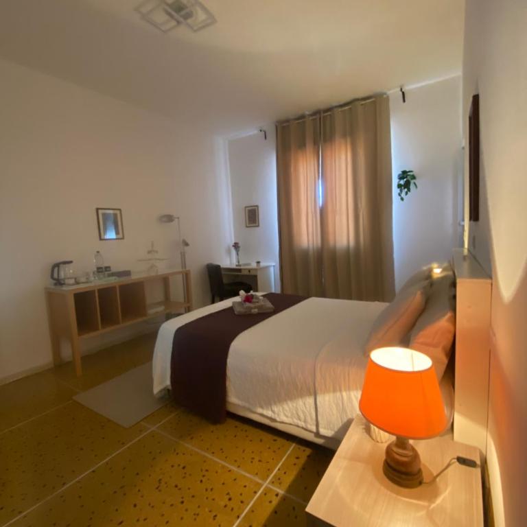 Casa Gobetti-Bologna Centrale - Camera Matrimoniale con Bagno Privato - 14