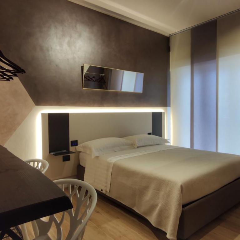 MoMa - Design Smart Rooms - Bari Central Station - Two-Bedroom Apartment - 2