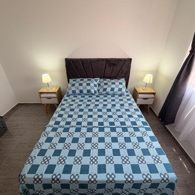 APARTAMENTO CON PISCINA y AIRE ACONDICIONADO EN RICAURTE - Apartamento de 2 dormitorios - 11