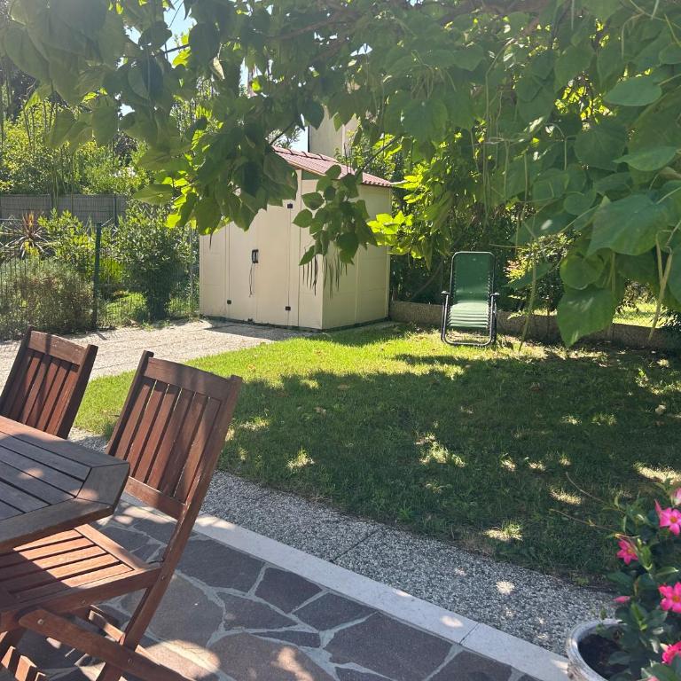 Villa bifamiliare per famiglie con giardino. - Two-Bedroom Apartment - 25