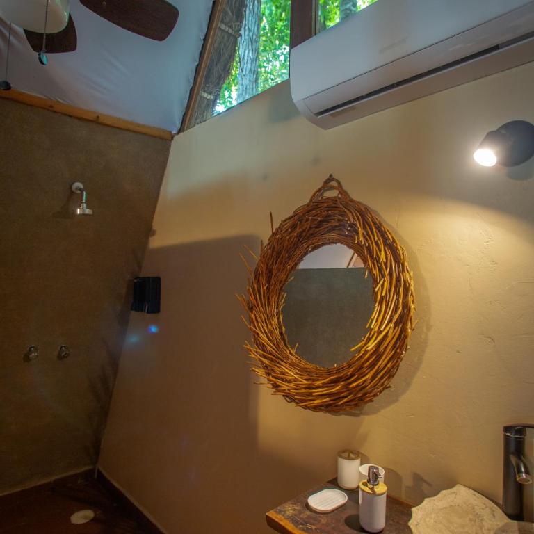7 CIELOS BACALAR. - Habitación con cama extragrande y vistas al lago - 13