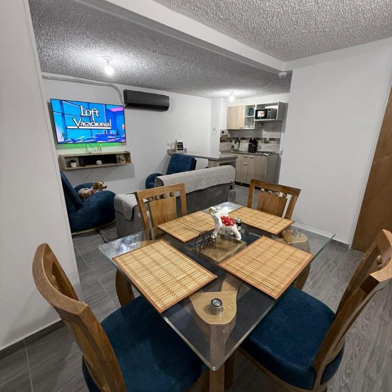APARTAMENTO CON PISCINA y AIRE ACONDICIONADO EN RICAURTE - Apartamento de 2 dormitorios - 8