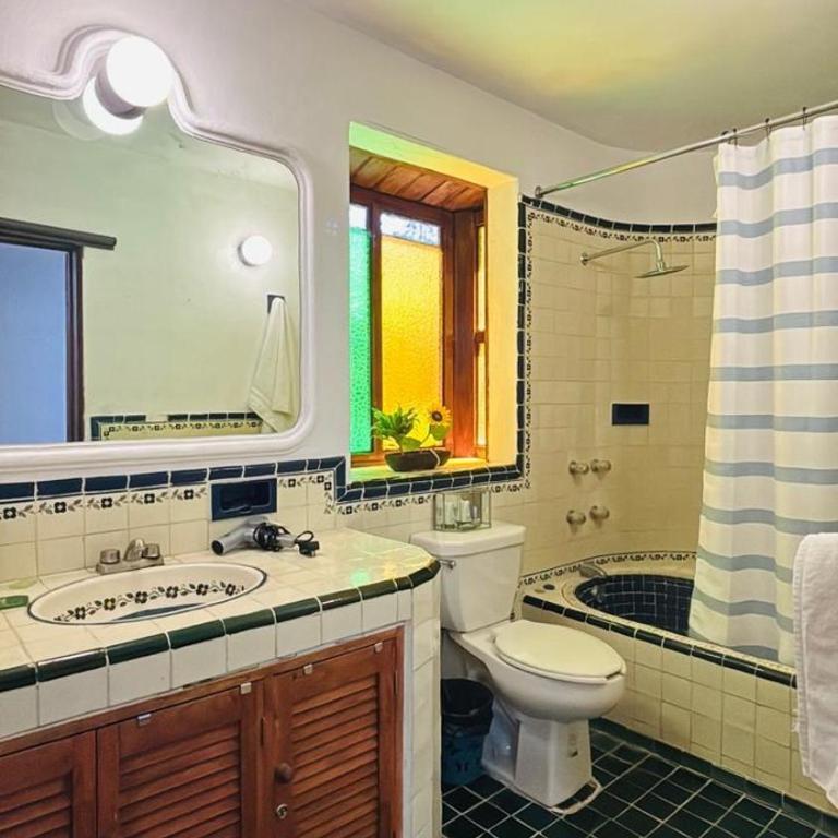 Casa Rosario Centro A UNA CALLE DEL JARDÍN PRINCIPAL - Suite Deluxe con bañera de hidromasaje - 3
