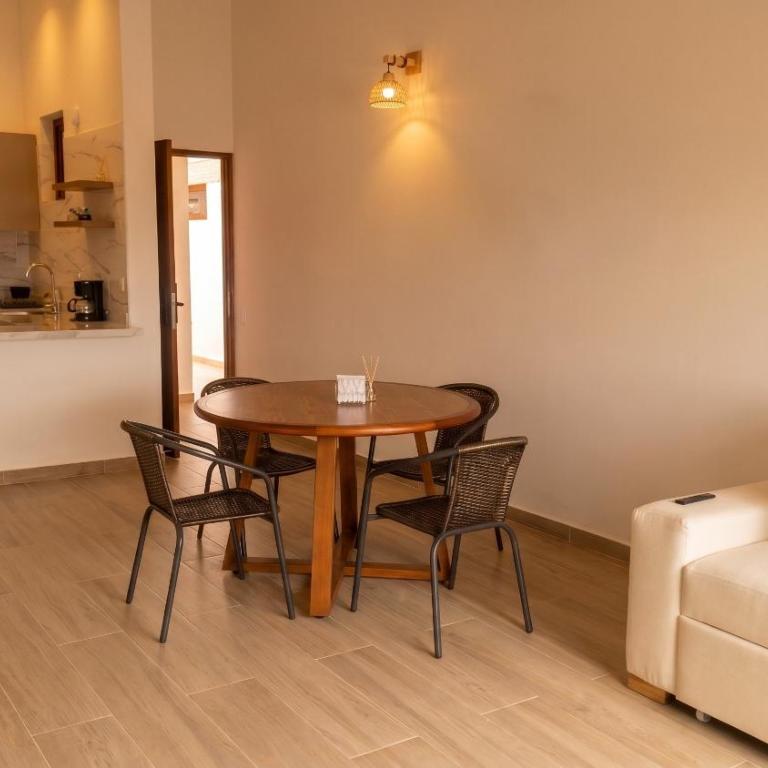 Hotel Balcones de los Olivos - Two-Bedroom Deluxe Apartment with Balcony - 4