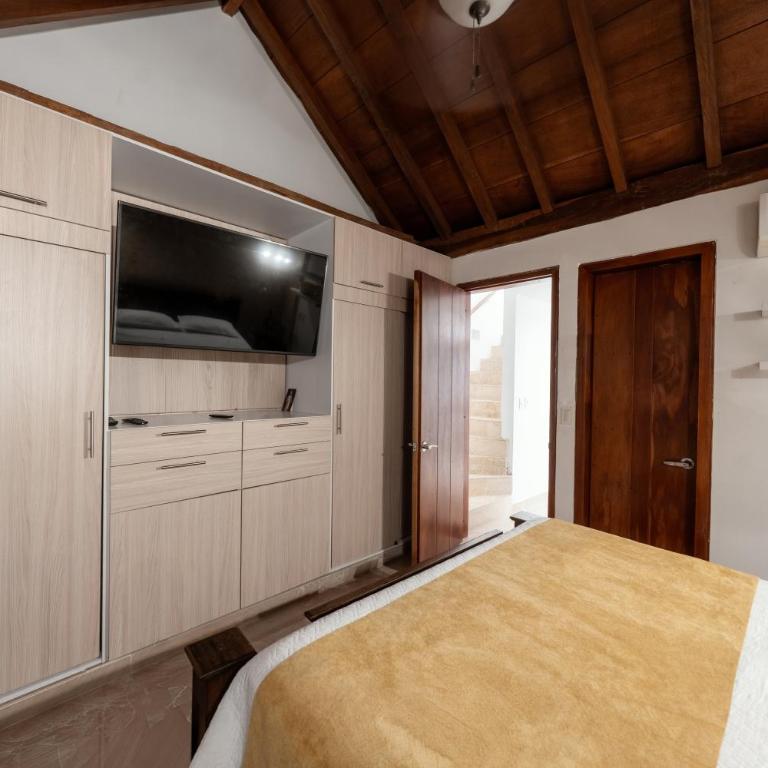 Casa Concolón Centro Histórico - Three-Bedroom Home - 11