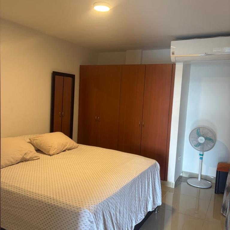 Apartment-studio with pool and parking Ventura Plaza - Apartamento de 1 dormitorio - 28
