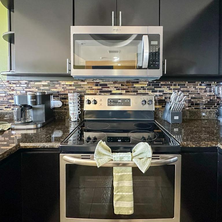 Upscale Ocean View 2BR Condo #509 - Apartment - 14
