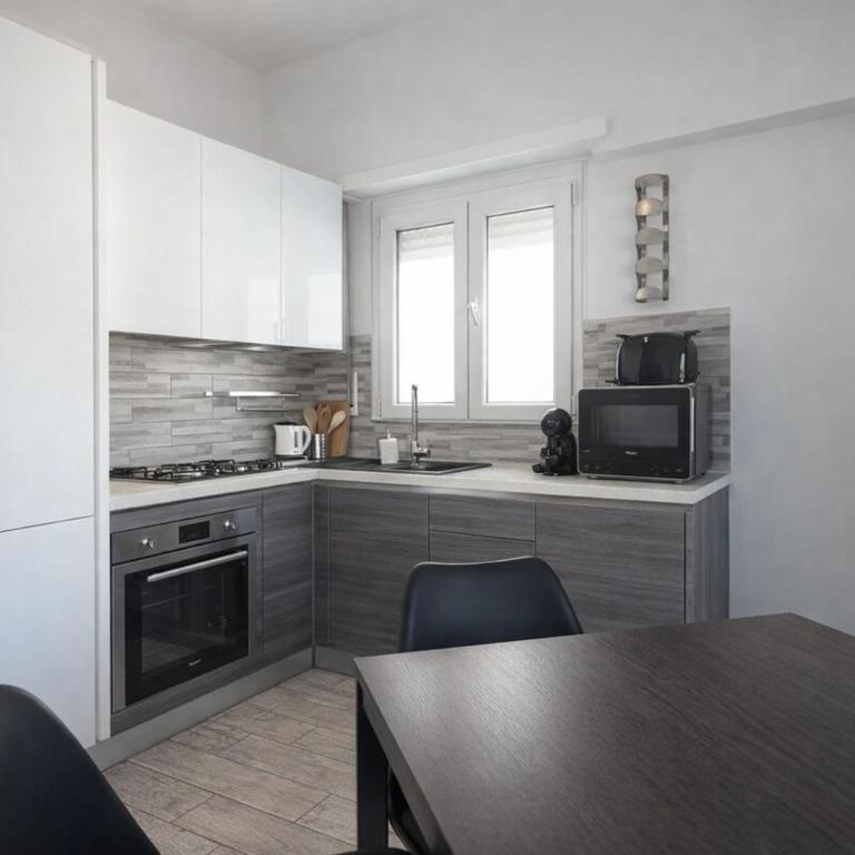 Chic Rome Apartment Near Metro B & Colosseum - Apartment mit 1 Schlafzimmer - 16