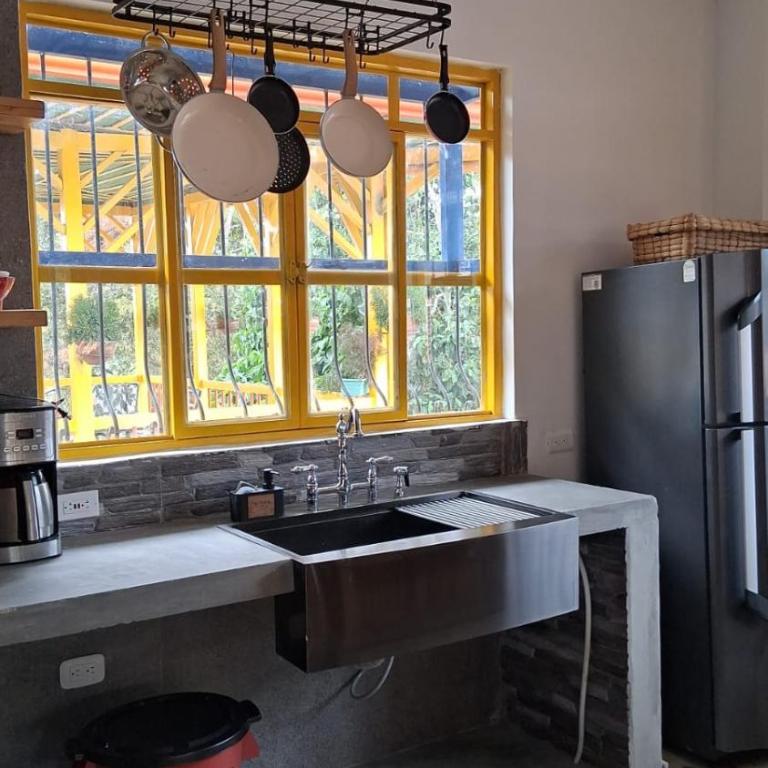 La Chapolera with Hot Tub and Free Private Parking - Three-Bedroom Apartment - 12