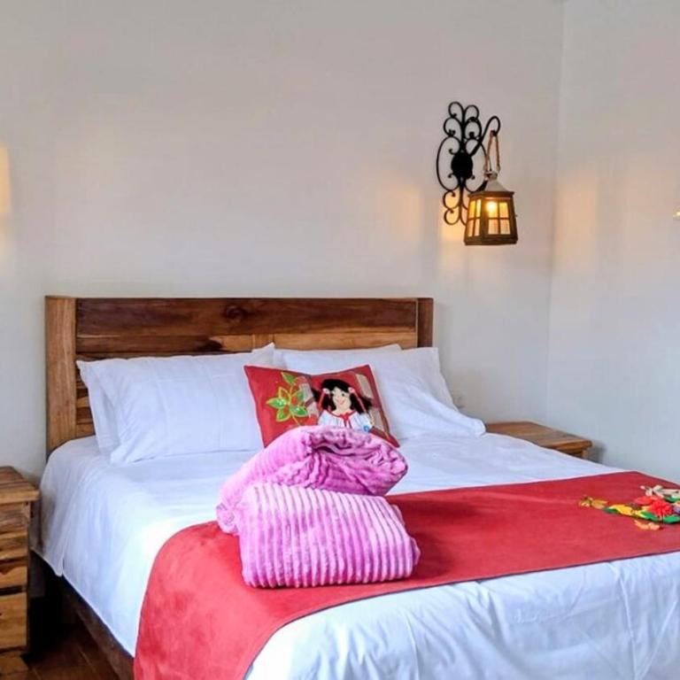 La Chapolera with Hot Tub and Free Private Parking - Three-Bedroom Apartment - 18