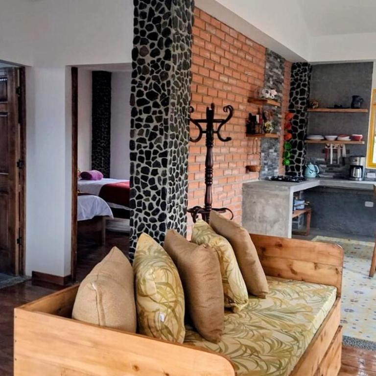 La Chapolera with Hot Tub and Free Private Parking - Three-Bedroom Apartment - 30