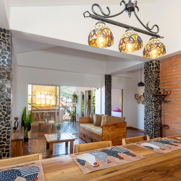 La Chapolera with Hot Tub and Free Private Parking - Three-Bedroom Apartment - 37