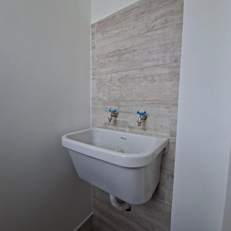 Exclusivo Semipiso con Balcón Techado y Gran Vista a metros del Hospital Italiano - One-Bedroom Apartment - 42