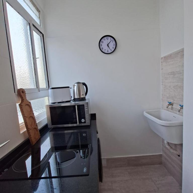 Exclusivo Semipiso con Balcón Techado y Gran Vista a metros del Hospital Italiano - One-Bedroom Apartment - 18