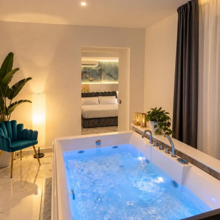 BELLINI JACUZZI SUITE Catania - Camera King - 4