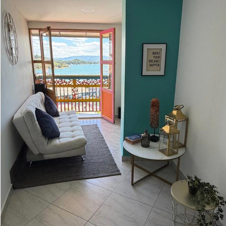 Vista a la represa - Apartamento de 1 dormitorio - 2