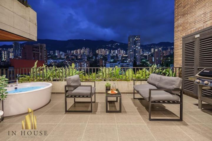 Loft de diseño, con vistas a la ciudad en el Poblado - Apartamento de 3 dormitorios - 15