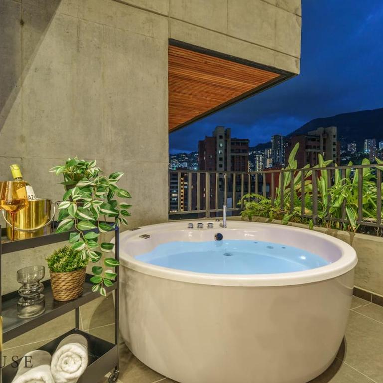 Loft de diseño, con vistas a la ciudad en el Poblado - Apartamento de 3 dormitorios - 16