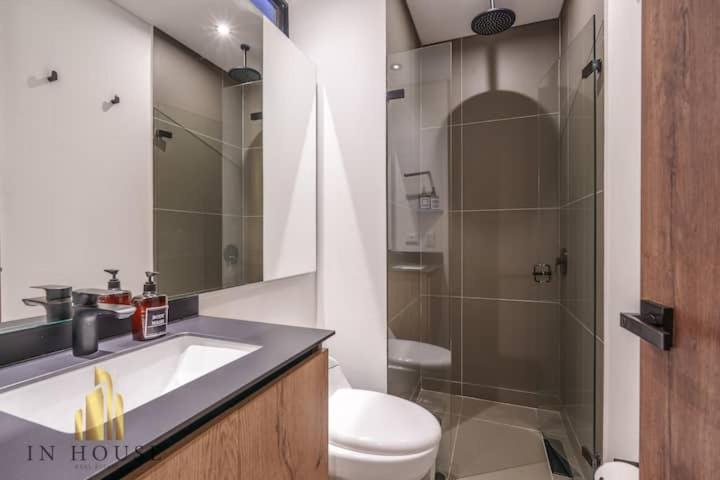 Loft de diseño, con vistas a la ciudad en el Poblado - Apartamento de 3 dormitorios - 20