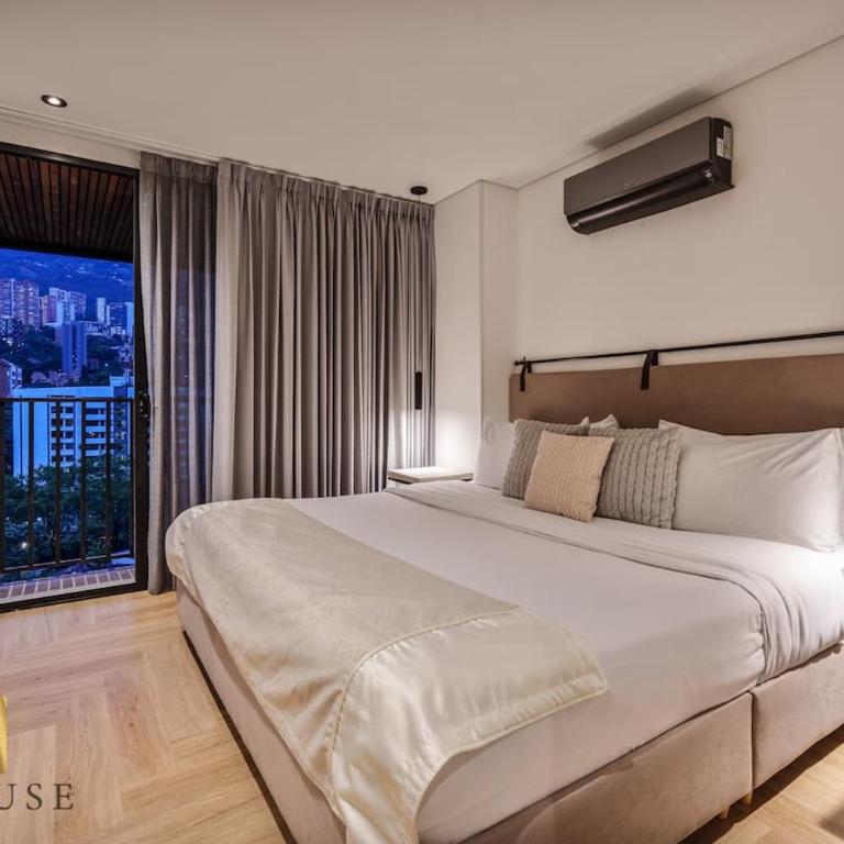 Loft de diseño, con vistas a la ciudad en el Poblado - Apartamento de 3 dormitorios - 27