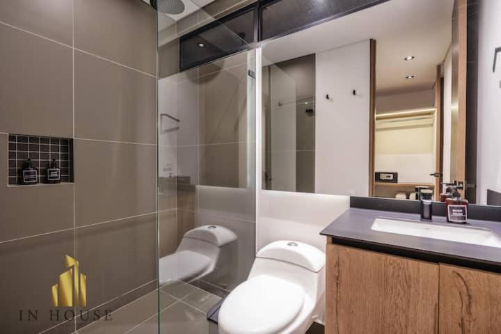 Loft de diseño, con vistas a la ciudad en el Poblado - Apartamento de 3 dormitorios - 33