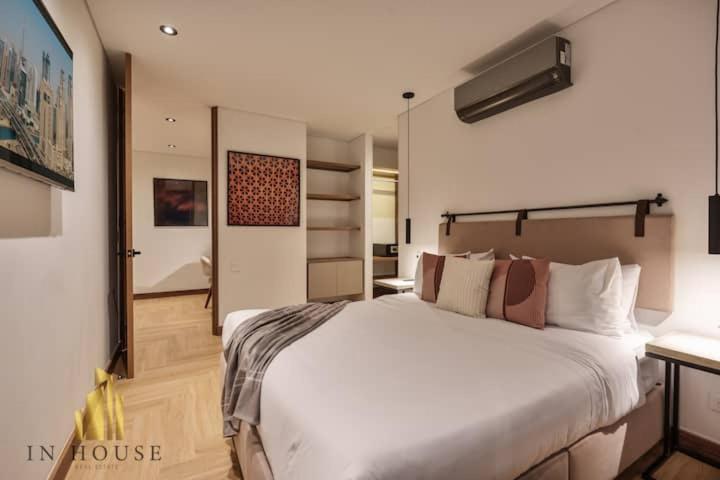 Loft de diseño, con vistas a la ciudad en el Poblado - Apartamento de 3 dormitorios - 35