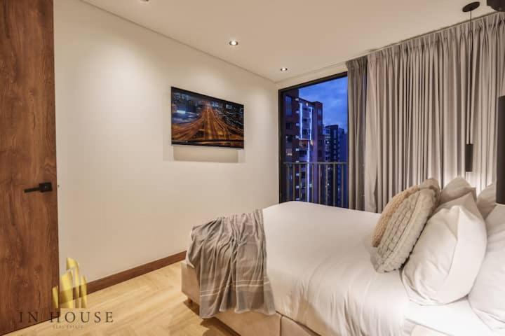 Loft de diseño, con vistas a la ciudad en el Poblado - Apartamento de 3 dormitorios - 36