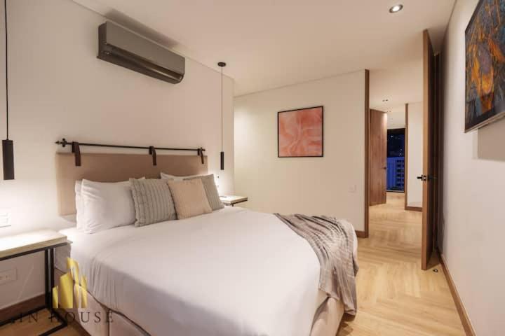 Loft de diseño, con vistas a la ciudad en el Poblado - Apartamento de 3 dormitorios - 37