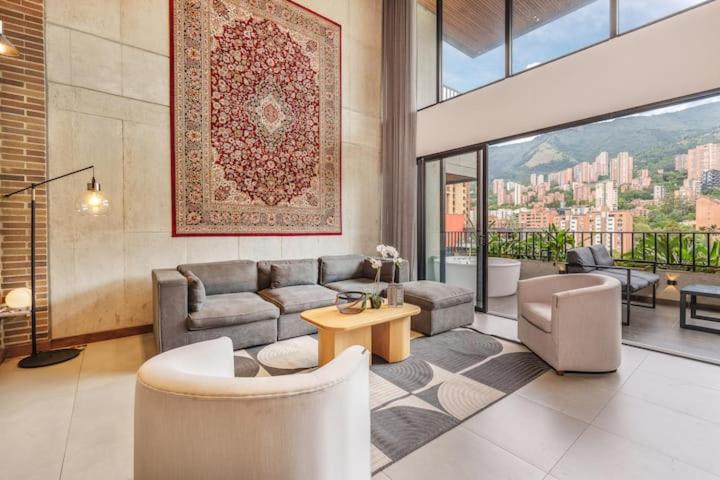 Loft de diseño, con vistas a la ciudad en el Poblado - Apartamento de 3 dormitorios - 46