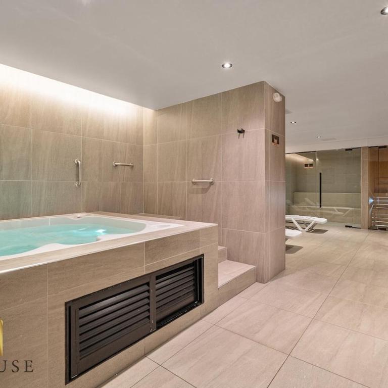 Loft de diseño, con vistas a la ciudad en el Poblado - Apartamento de 3 dormitorios - 53
