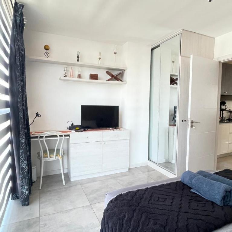GOLD, Apartamento nuevo de 2 ambientes en Equipetrol cerca del Zoológico - One-Bedroom Apartment - 5