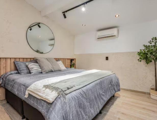 Duplex de 5 habitaciones con jacuzzi Poblado, Medellin - Apartamento - 21