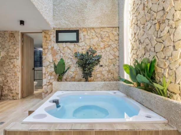 Duplex de 5 habitaciones con jacuzzi Poblado, Medellin - Apartamento - 34