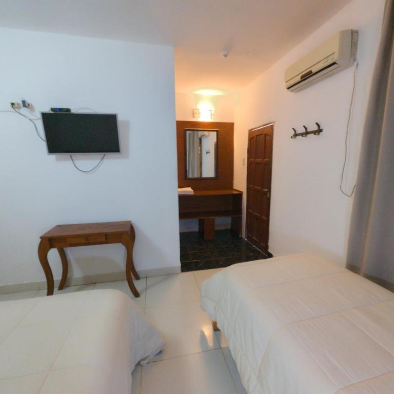 Hotel Escorpio - Classic Triple Room - 3