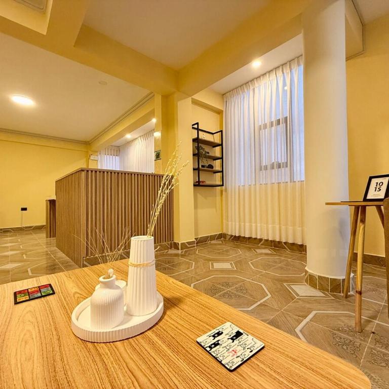 Centrally located with 2 queen bedrooms cozy and comfortable - Apartment - 10